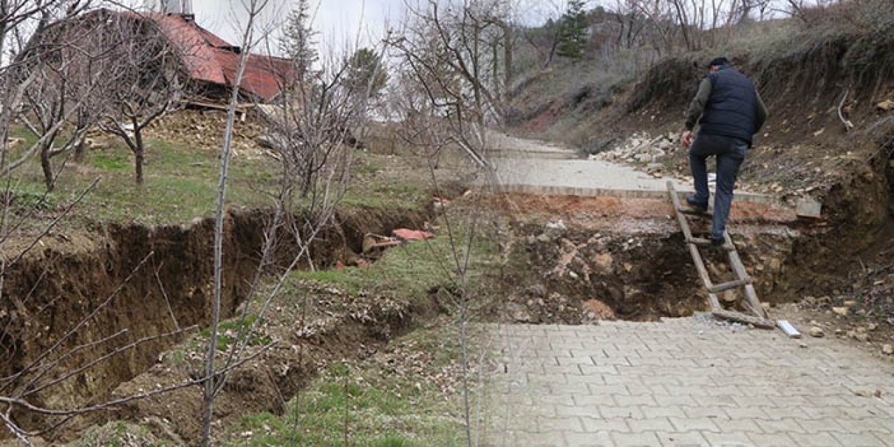 Kahramanmaraş'ta 1,5 metre çöken yol mahalleyi ikiye ayırdı