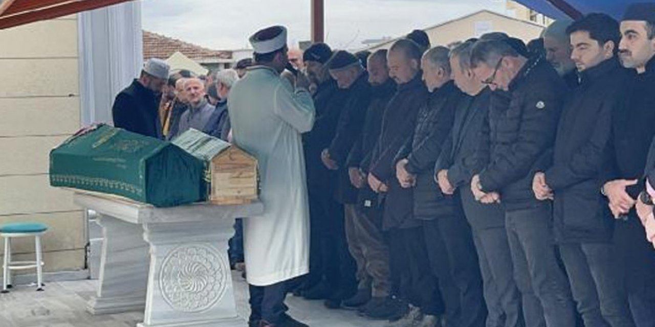 Anne ve oğlu ölü bulundu