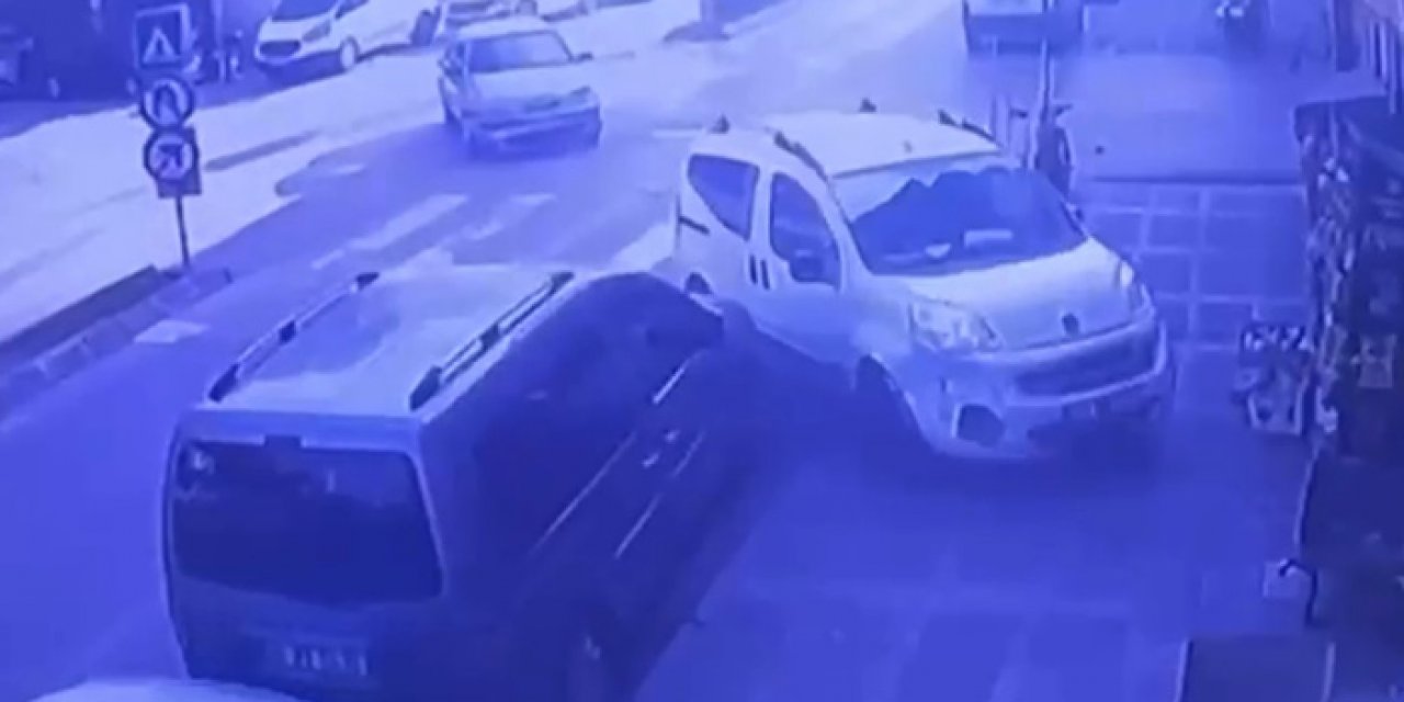 Edirne’de trafik kazası kamerada: 2 yaralı