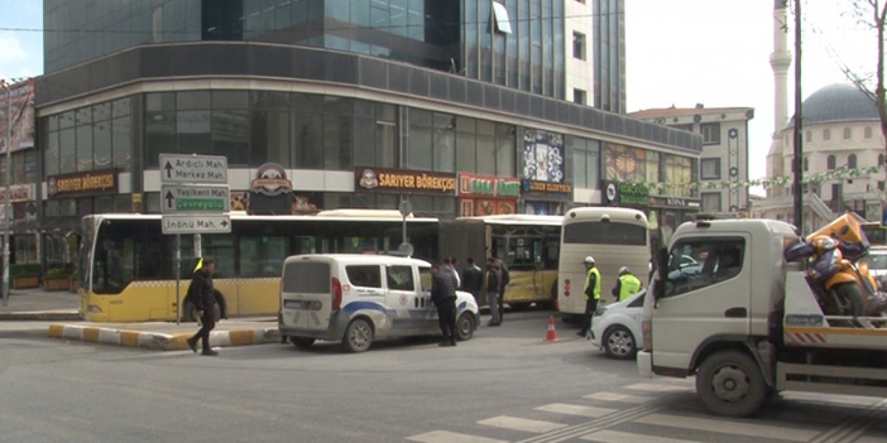Esenyurt’ta İETT otobüsü ile minibüs çarpıştı