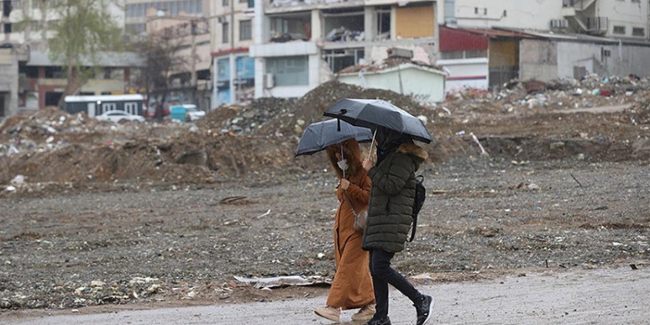 Deprem bölgesine kuvvetli yağış uyarısı