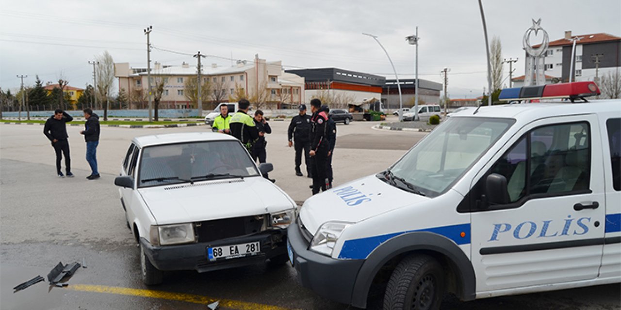 'Dur' ihtarına uymamakla kalmayıp polis aracına çarptı