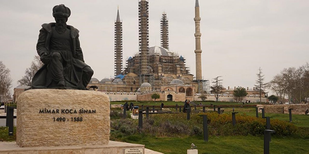 Mimar Sinan Edirne’de dualarla anılıyor