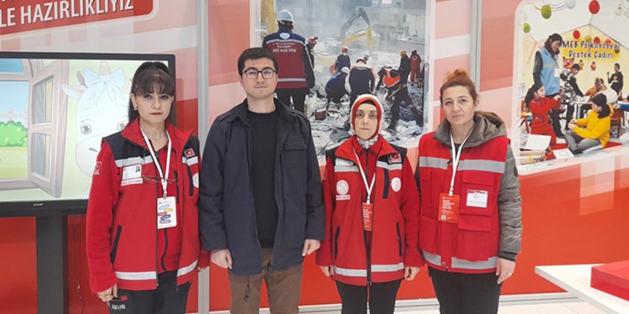 Kahraman öğretmenler deprem bölgesinde