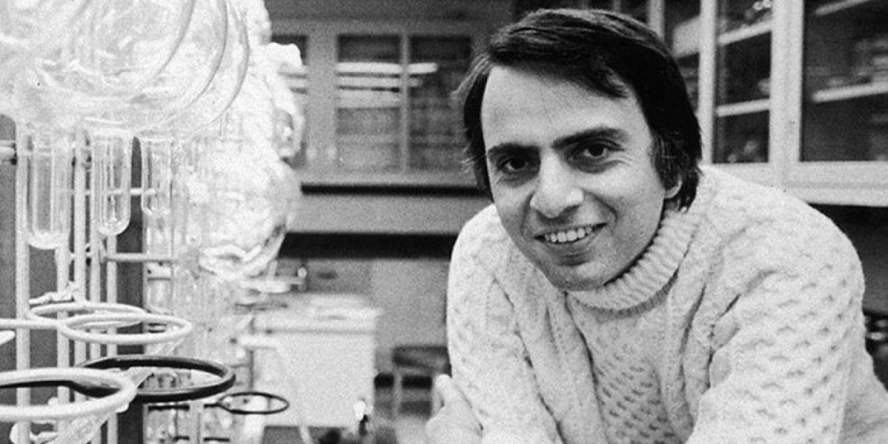 Carl Sagan kimdir? Carl Sagan kaç yaşında, nereli, mesleği ne?