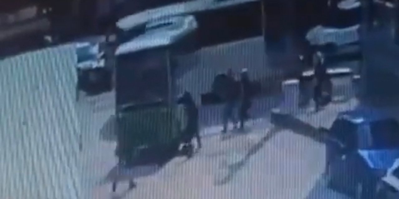 Halk otobüsünün çarptığı anne oğul yaralandı