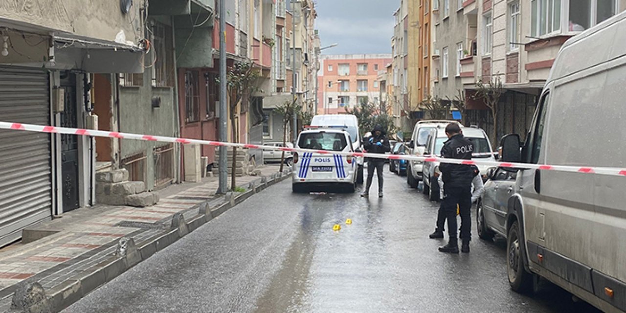 İstanbul Bağcılar’da iş yeri kurşunlandı