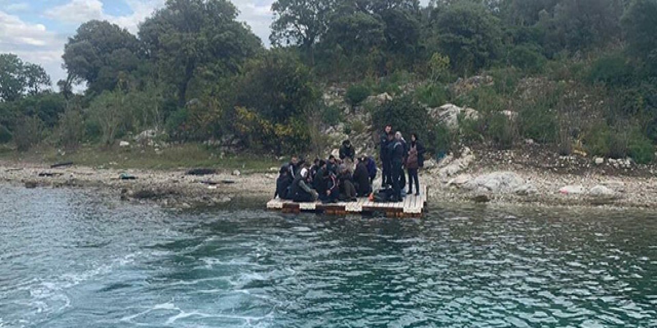 Kaçak göçmenleri kandırıp Küçükada'ya bıraktılar
