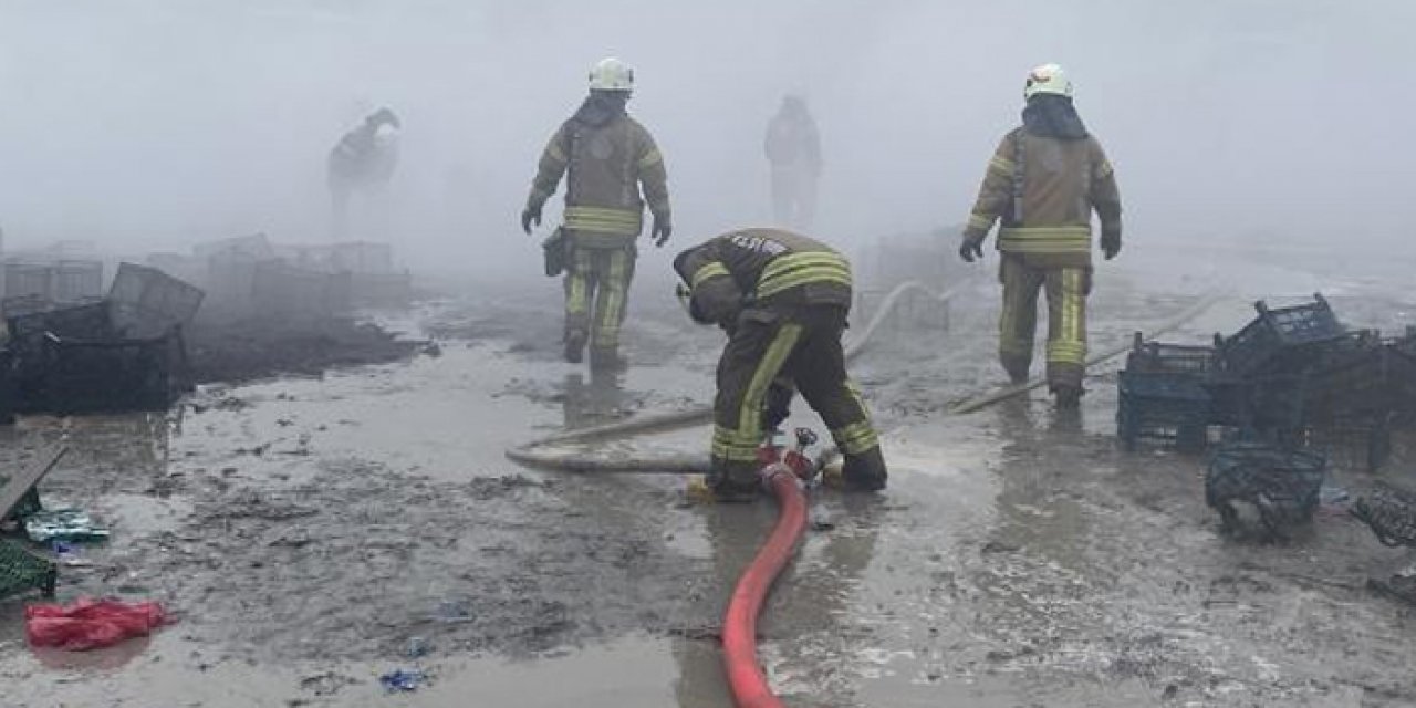 Fabrikada korkutan yangın