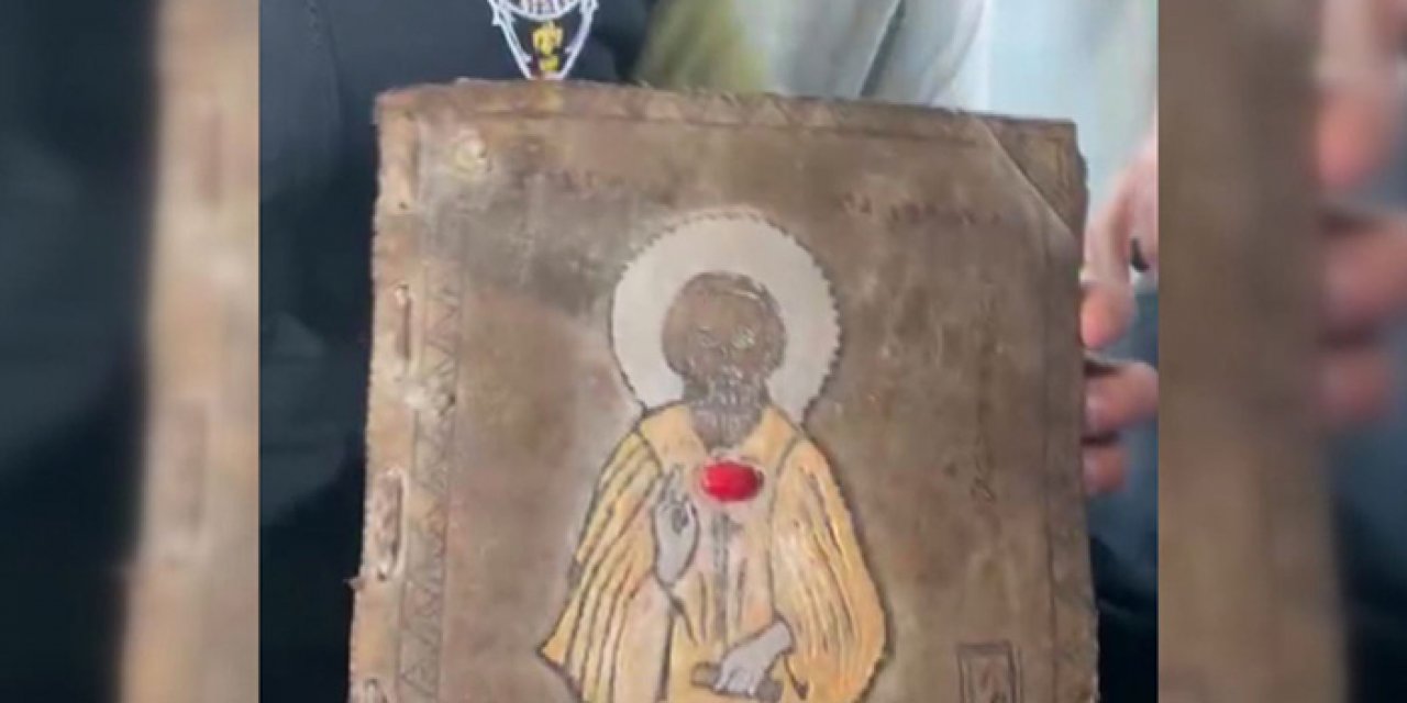 Depremden çıkan kitap tarihi eser değilmiş