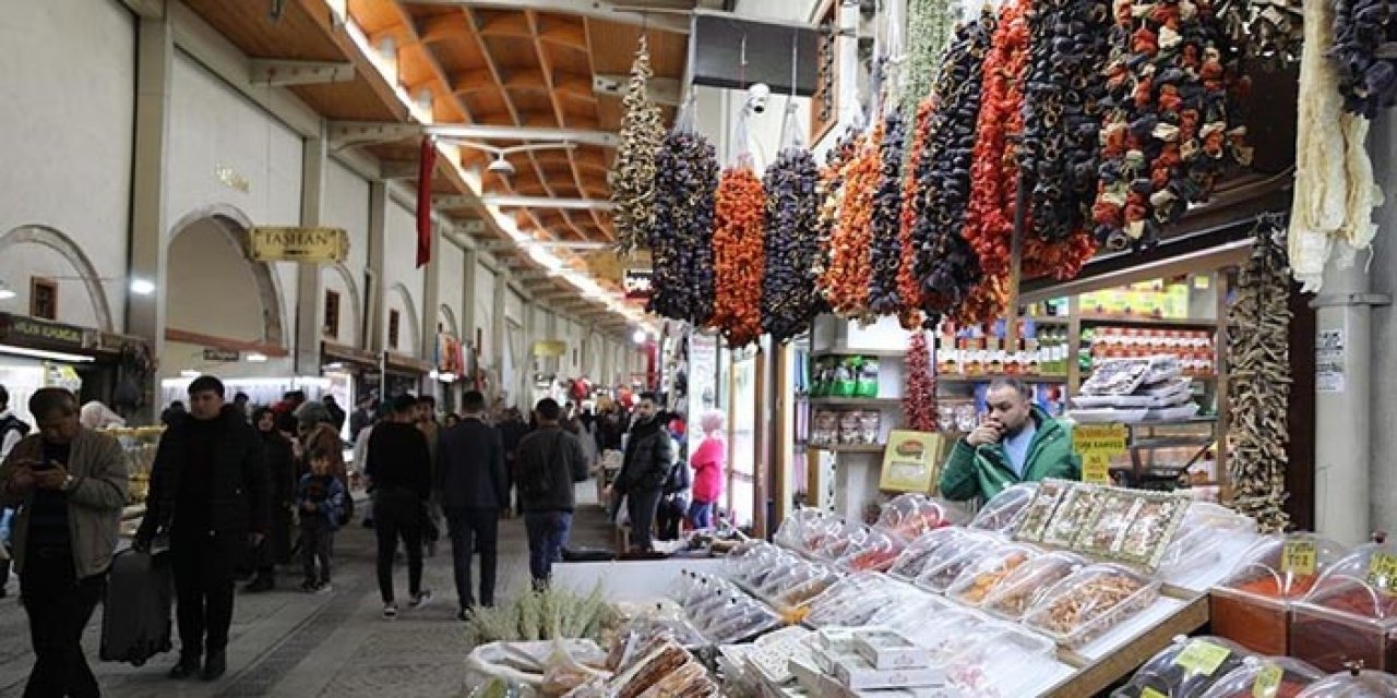 Tarihi çarşı eski günlerine dönüyor