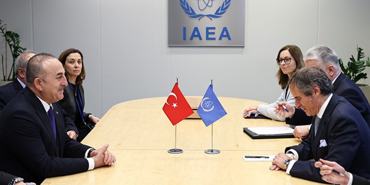 Bakan Çavuşoğlu Uluslararası Atom Enerjisi Kurumu Direktörü ile görüştü