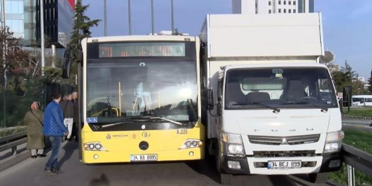 Otobüs ile kamyonet sıkışınca yol kapandı