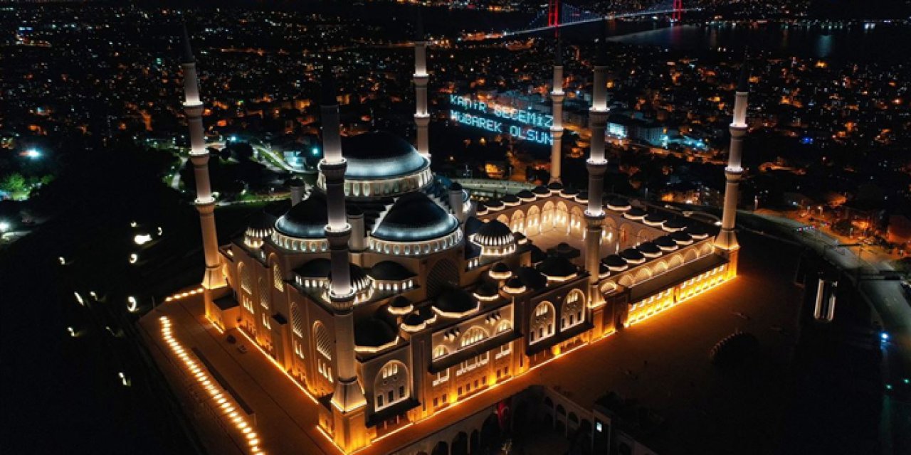 Yeryüzünün esenliği: Kadir Gecesi