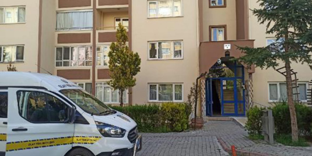 Emekli polis beylik tabancasıyla ailesini vurdu