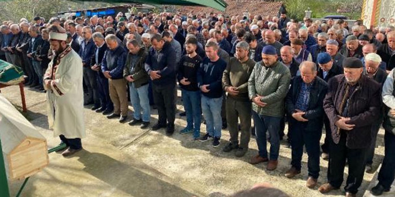 Düşen kızını kurtarmak isterken boğuldu