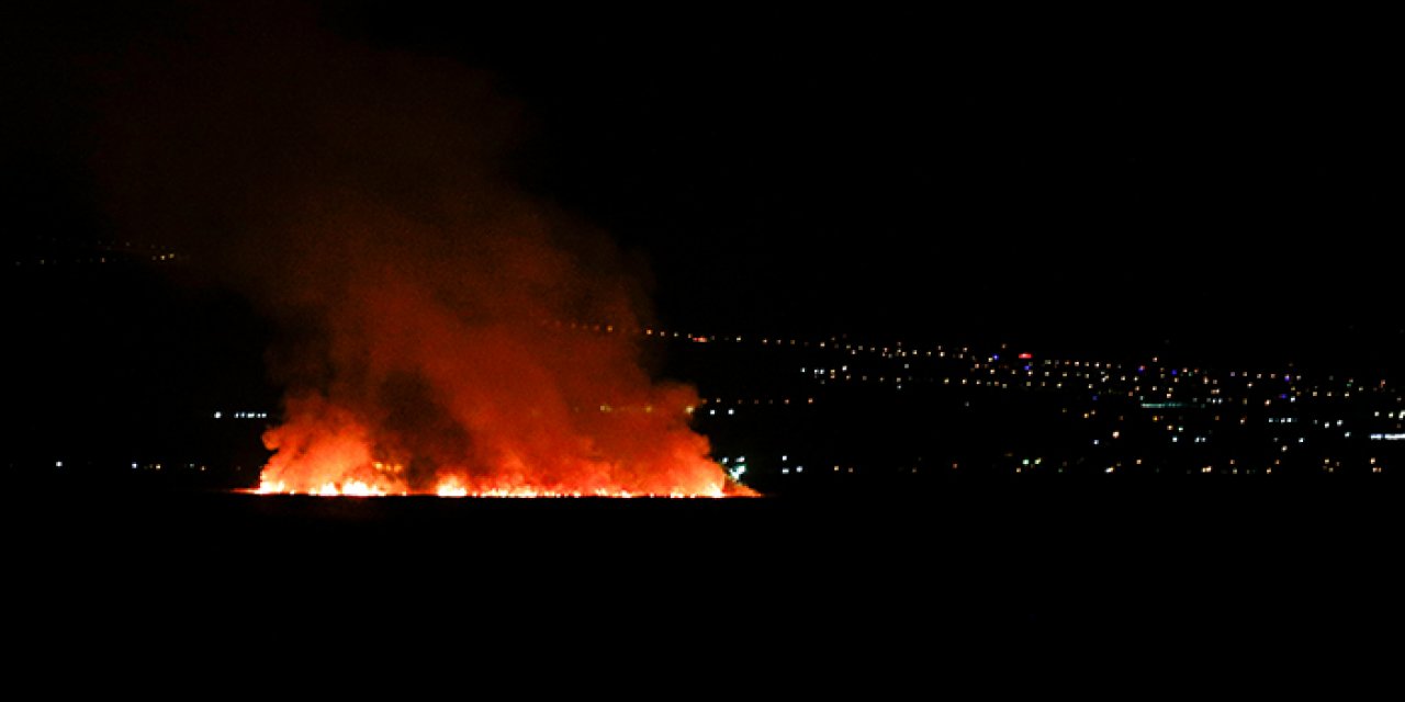 Sultan Sazlığı Milli Parkı’nda korkutan yangın