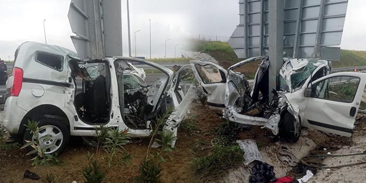 Çanakkale'de feci kaza: 2 ölü 1 ağır yaralı