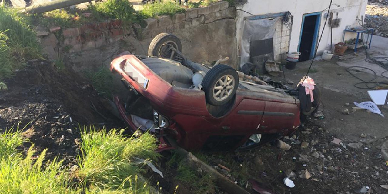 Kontrolden çıkan otomobil şarampole uçtu: 5 yaralı