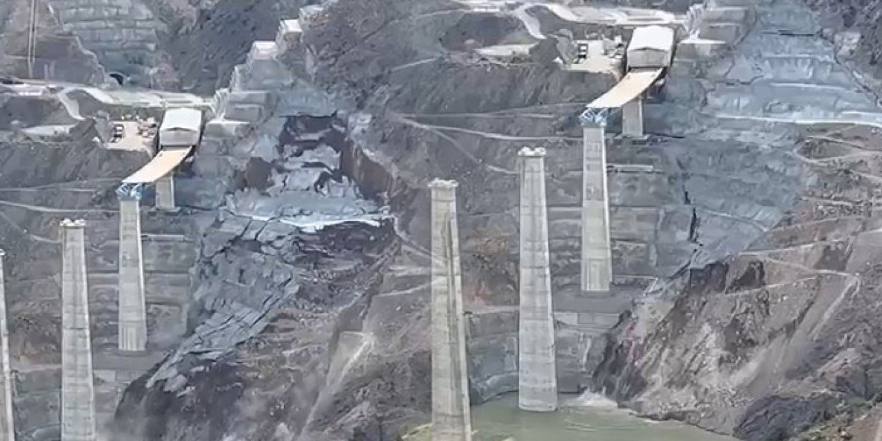 Yusfeli Barajı’nda heyelan meydana geldi
