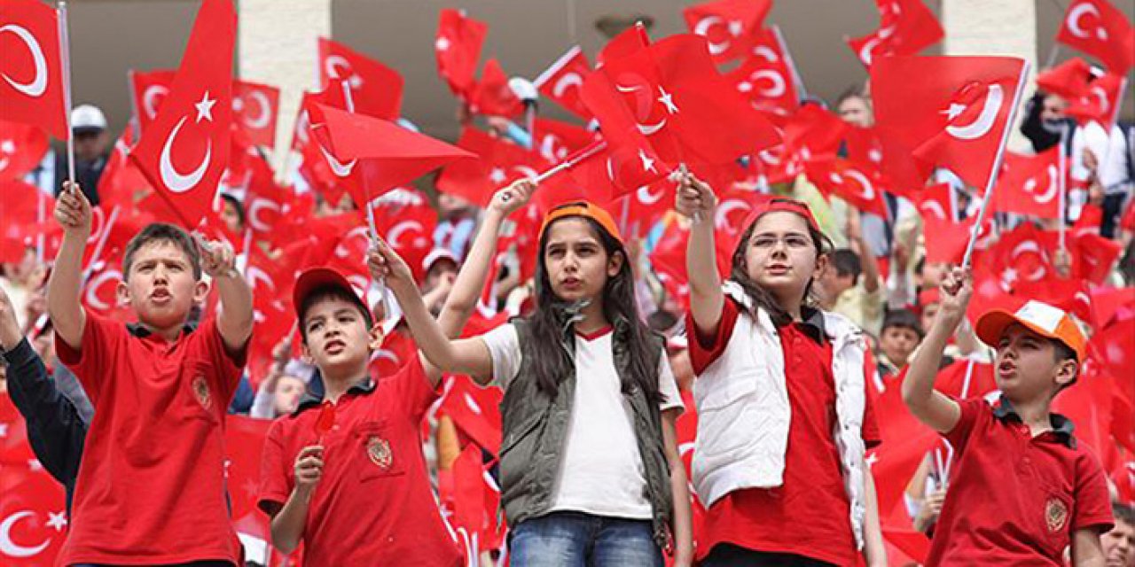 Milli Eğitim Bakanı Mahmut Özer’den 23 Nisan mesajı