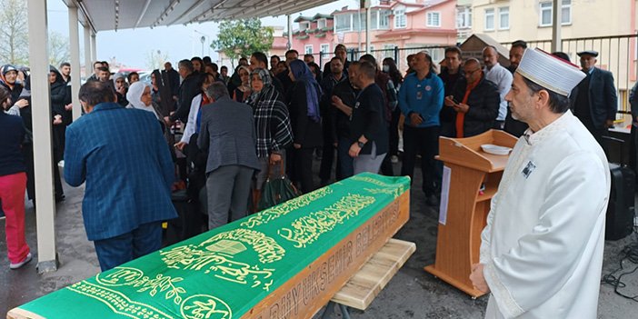 Adli tıp teknikeri evinde ölü bulundu