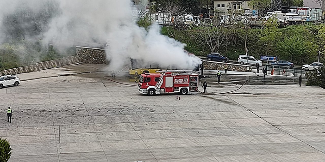 İETT otobüsü alev topuna döndü