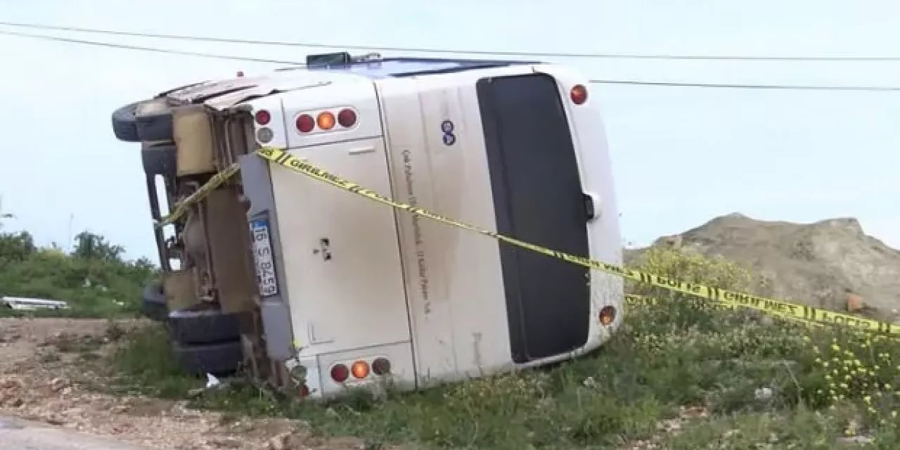Bursa'da feci kaza: 22'si öğrenci 23 yaralı