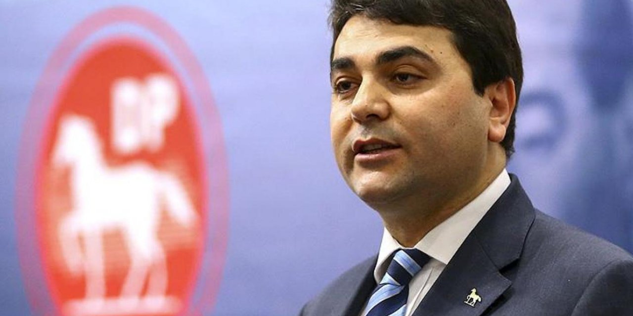 Gültekin Uysal kimdir? Demokrat Parti Genel Başkanı Gültekin Uysal kimdir? Gültekin Uysal kaç yaşında? Gültekin Uysal nereli?