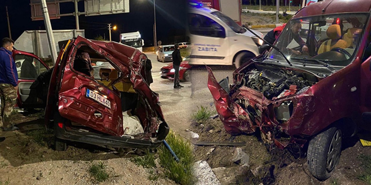 Afyonkarahisar'da 3 aracın karıştığı kaza sonucu 2 kişi öldü