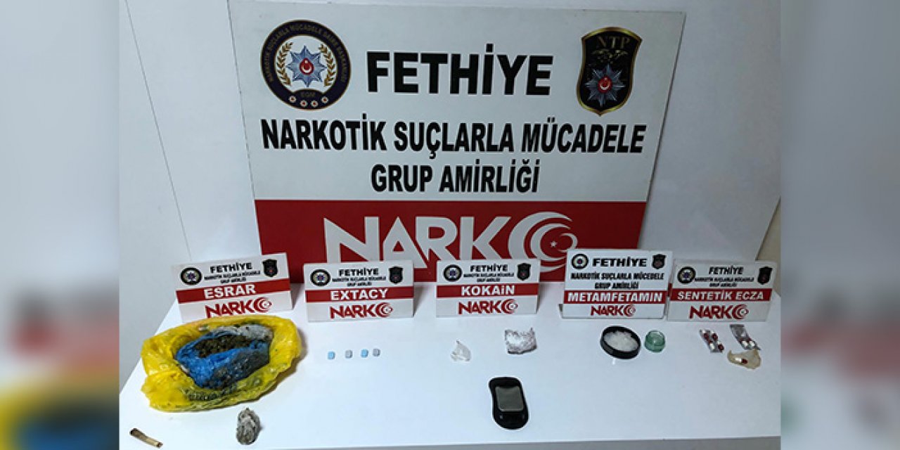 Uyuşturucu partisine yapılan baskın sonucu 3 kişi tutuklandı