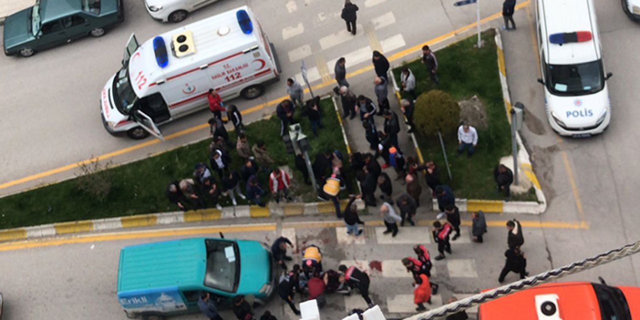 Sokak ortasında silahlı kavga: 2 yaralı