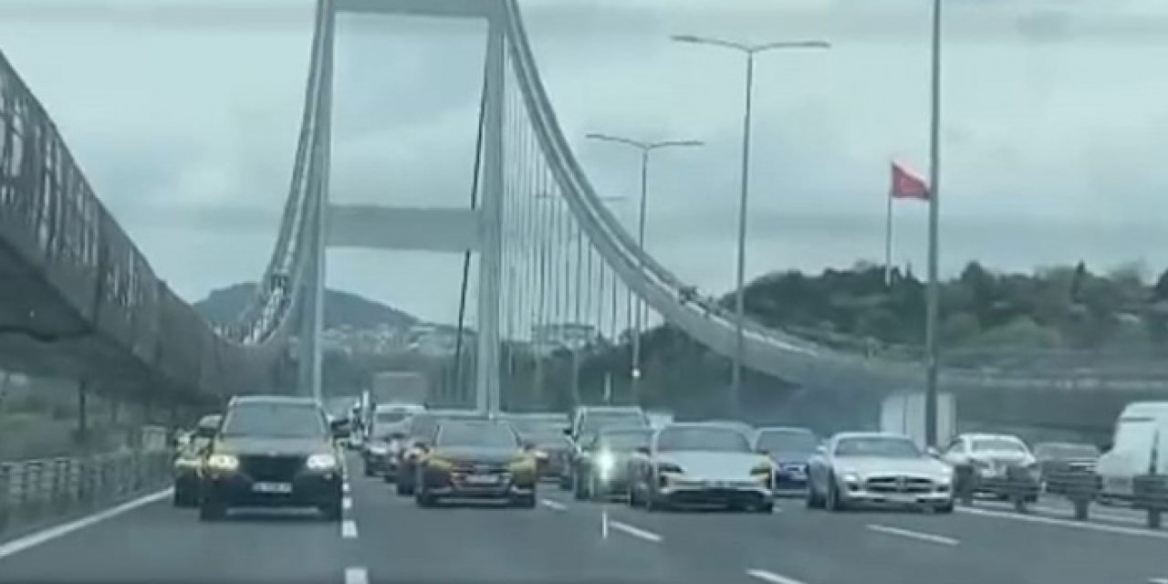 Köprüdeki çakarlı meşaleli düğün konvoyuna tepki