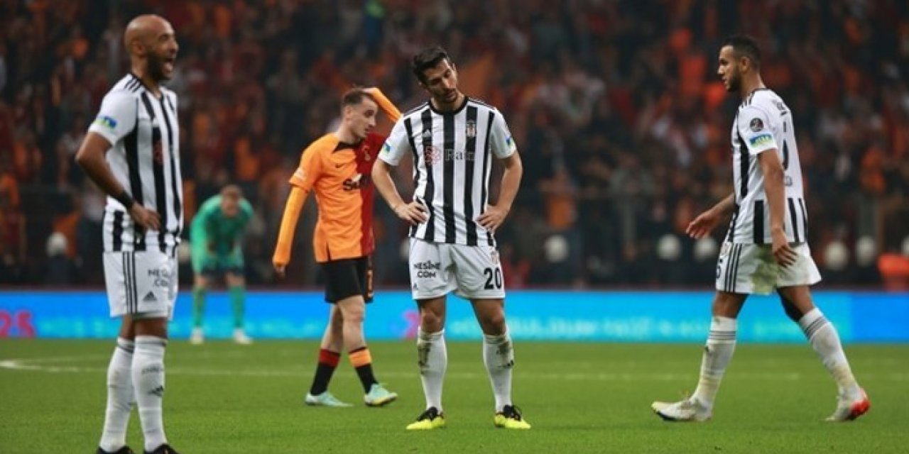 Beşiktaş - Galatasaray derbisinde tribünler doldu