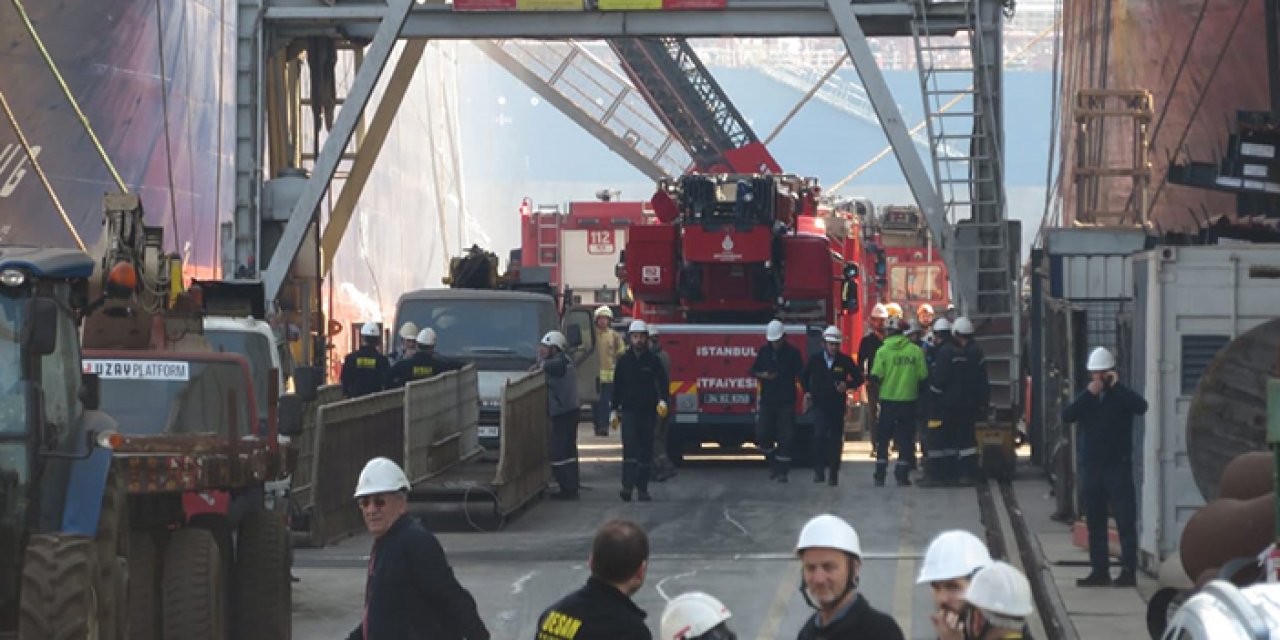 İstanbul’da gemi yangını