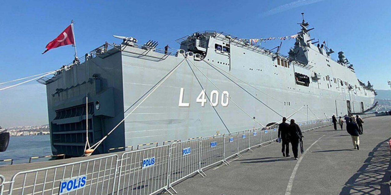 TCG Anadolu İzmir’de görücüye çıktı