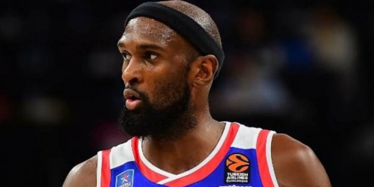 Anadolu Efes'te Chris Singleton kalp krizi geçirdi