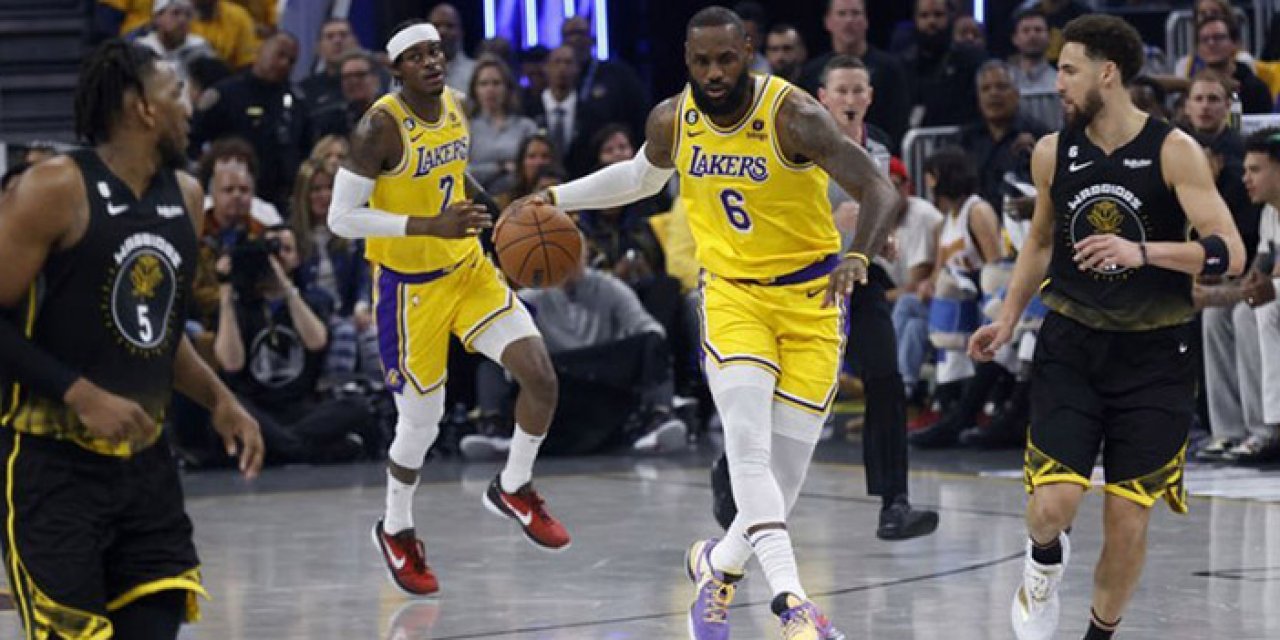 Lakers seriye galibiyetle başladı