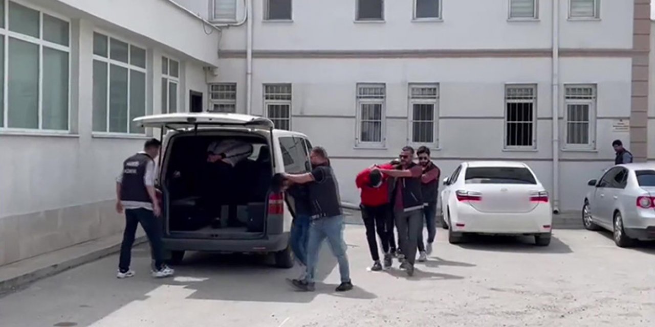 Yabancı uyruklu kuryenin midesinde 300 gram eroin bulundu