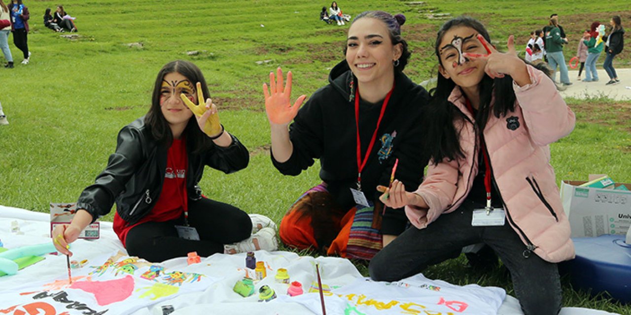 Yenimahalle Belediyesi’nde çocuklar şenlikte buluştu