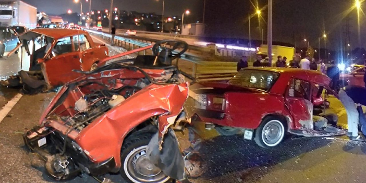 TEM'de makas atan araç ikiye bölündü: 2 yaralı