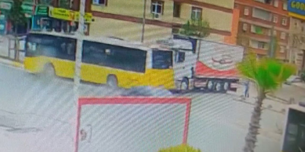İstanbul’da İETT otobüsü ile kamyon çarpıştı: 2 yaralı