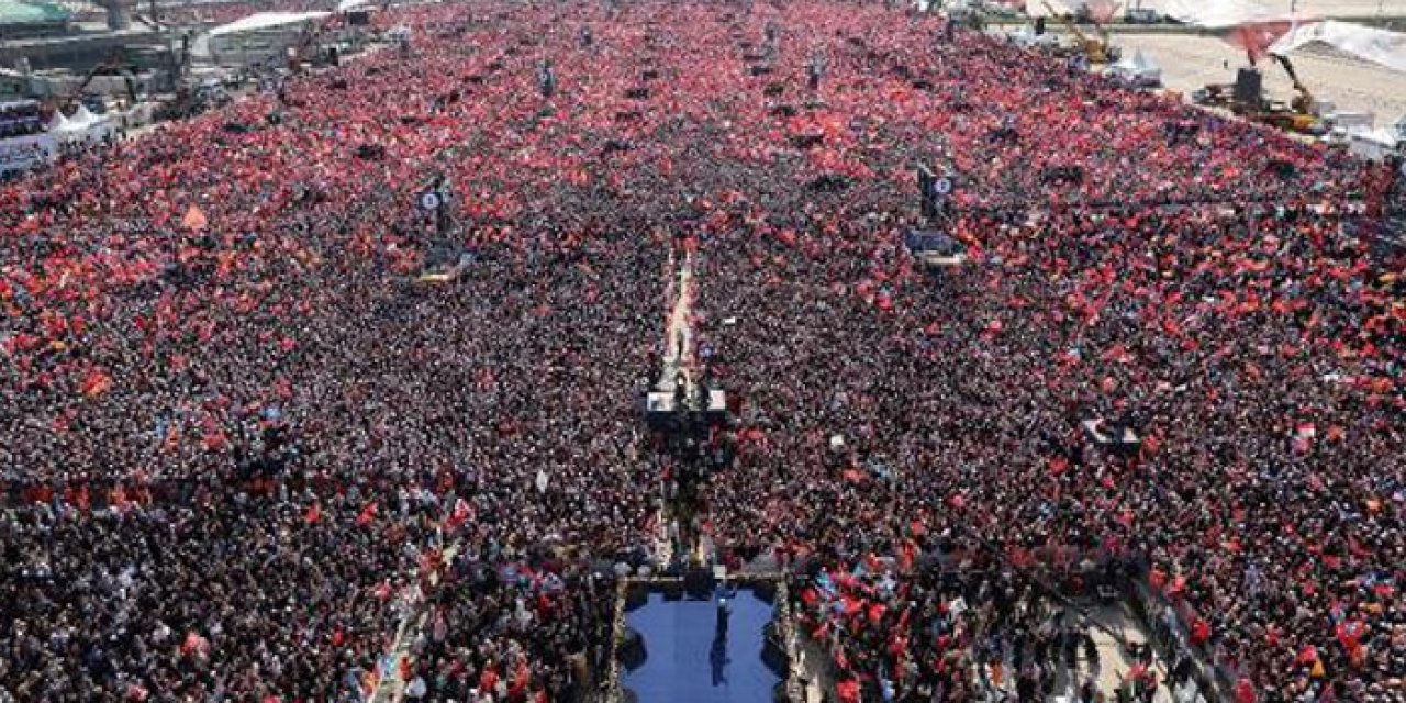 İstanbul'da 1 milyon 700 bin kişilik miting düzenlendi