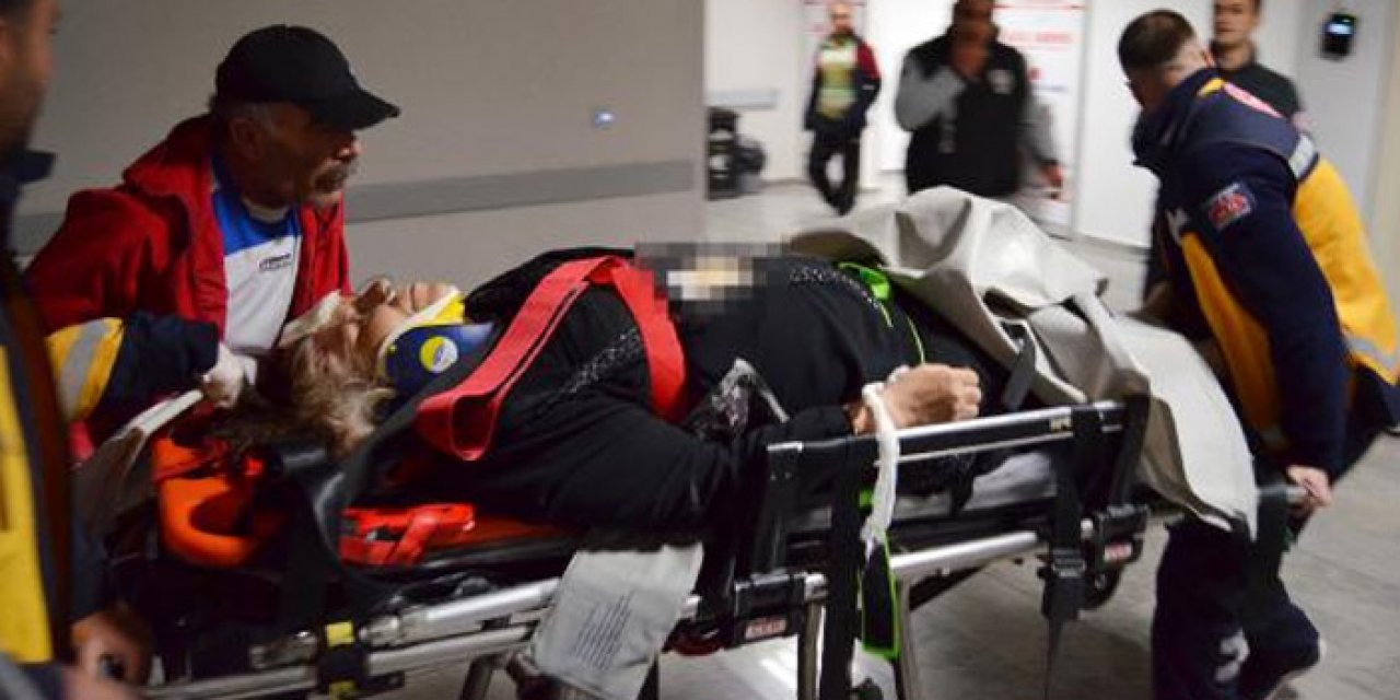 Düğün dönüşü araba çarptı: 1 ölü 1'i çocuk 4 yaralı