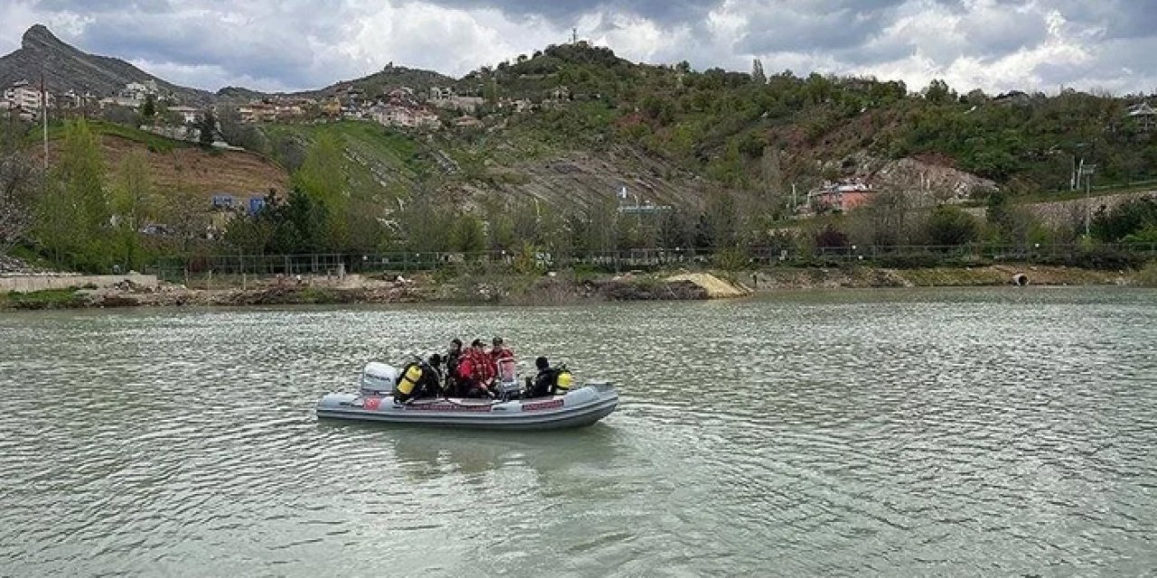 Munzur Çayı’nda kaybolan 2 kişiden 1 kişinin cesedine ulaşıldı
