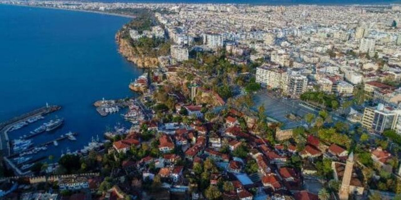 Antalya'da ev fiyatına kiralar cep yakıyor
