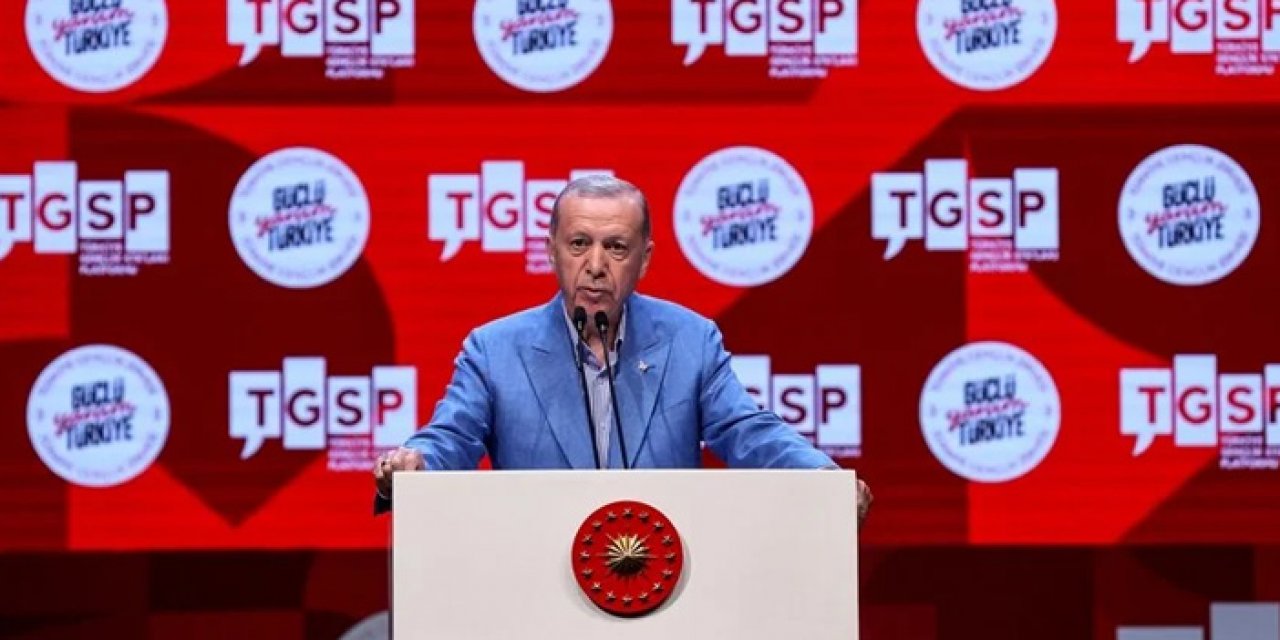 Erdoğan Gençlik Zirvesi'nde konuştu