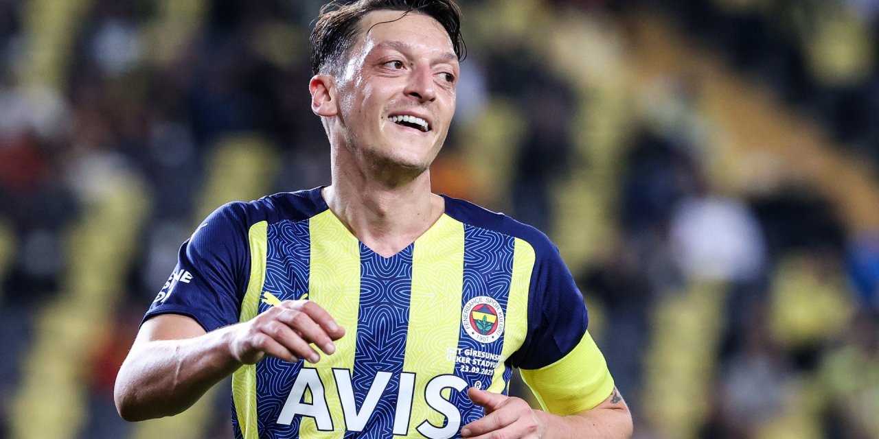 Mesut Özil Türk Vatandaşı mı? Mesut Özil Kimdir? Mesut Özil Kaç Yaşında ve Nereli?