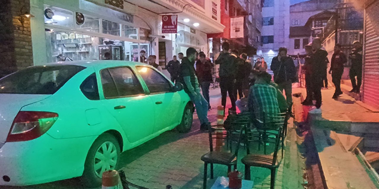 Elazığ’da kahvehaneye silahlı saldırı: 2 yaralı