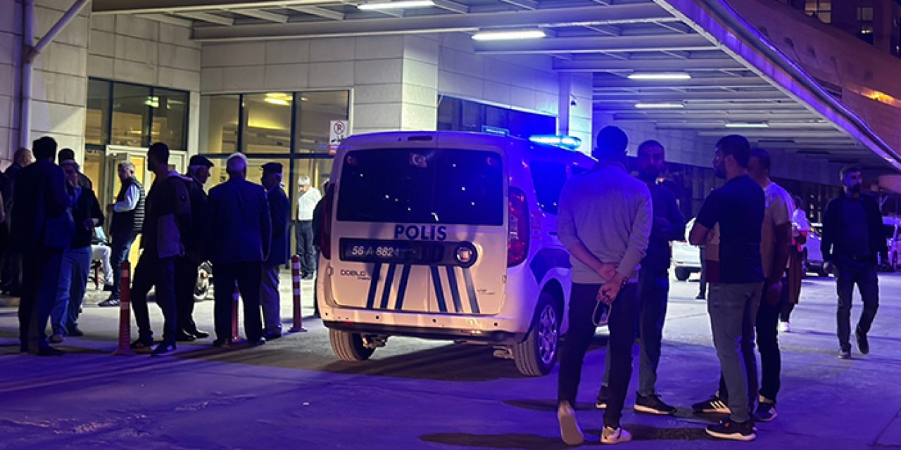 Kontrolden çıkan traktör şarampole uçtu: 4 yaralı